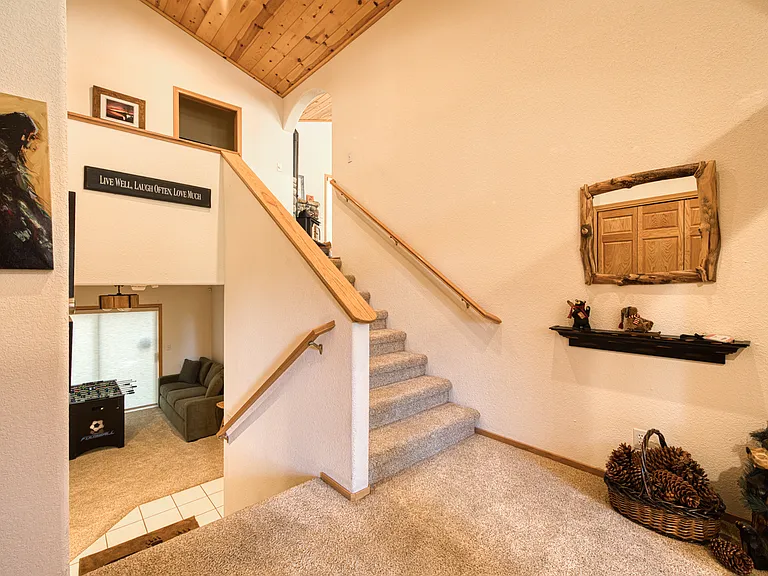 11325 Sitzmark Way — Photo 17