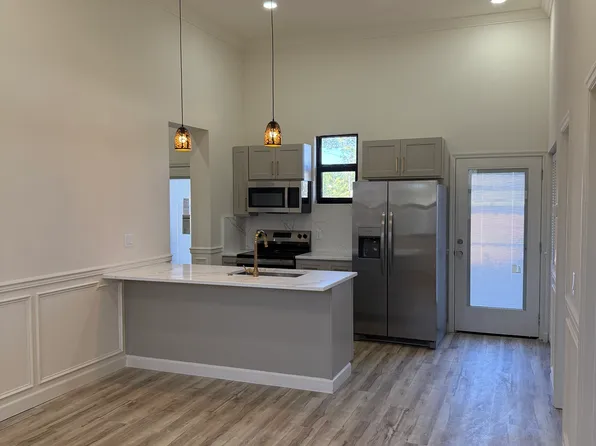 (undisclosed Address), Saint Petersburg, FL 33711