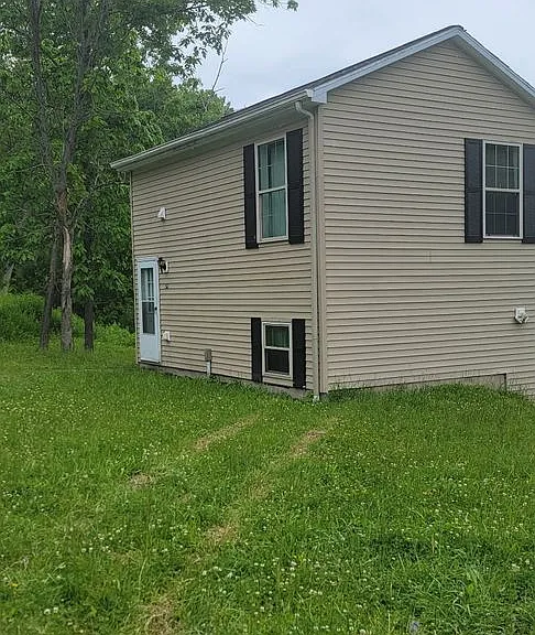 301 W Ghent Rd — Photo 8