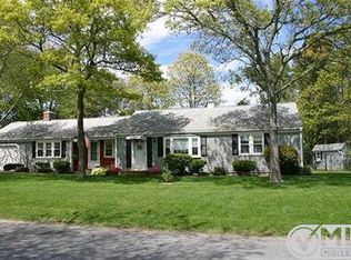 8 Eben Smith Rd, Centerville, MA 02632