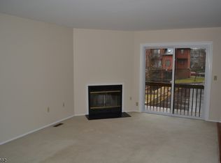 110 Village Cmns, Flemington, NJ 08822