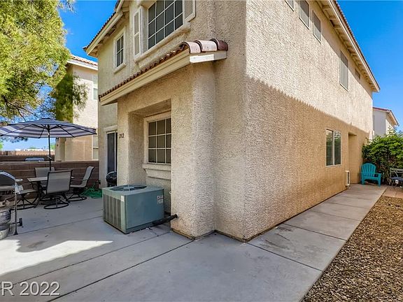 3rd image of 2912 Paradise Hill Ct