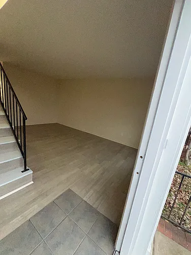 1008 Hickory Hill Ln Photo 1