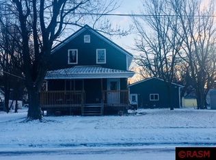 205 6th St, Cleveland, MN 56017