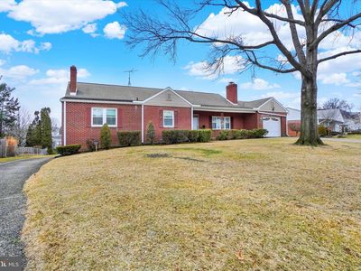 454 Highland Rd, Red Lion, PA, 17356