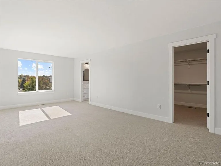 4656 W 9th Ave — Photo 16