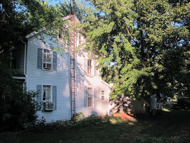 2nd image of 328 S Park St