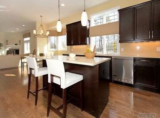 29 Annette Way, Jericho, NY 11753
