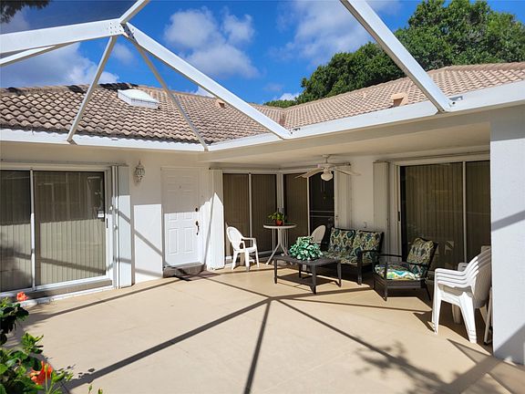 2nd image of 5703 Red Oak Court #5703