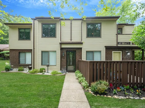 124 Birchwood Road #124, Coram, NY 11727