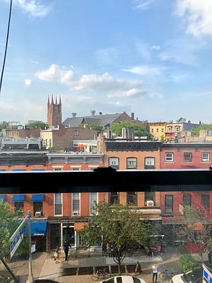 Rented by Level Group | media 10