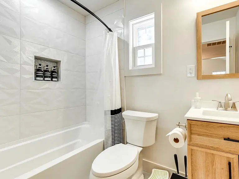 1237 Fairmont St — Photo 20