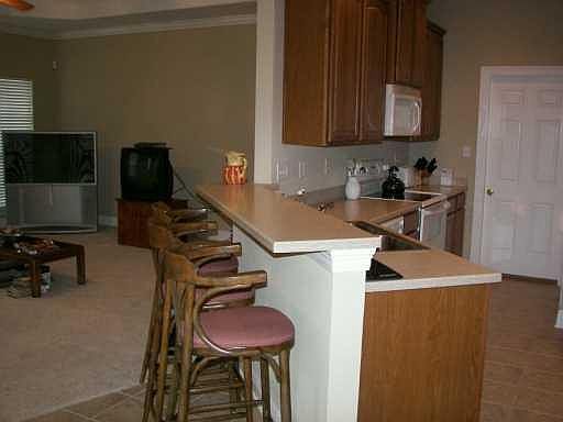 3rd image of 218 Short St #B