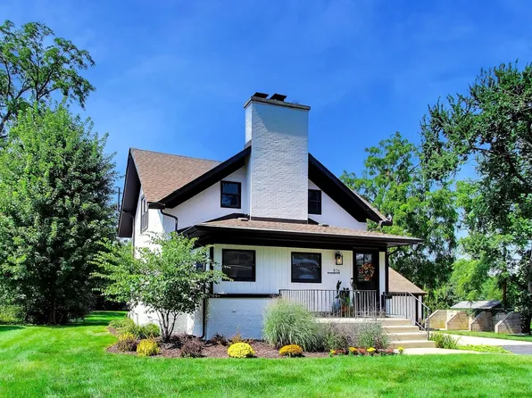 976 Highland Ave, Glen Ellyn, IL 60137