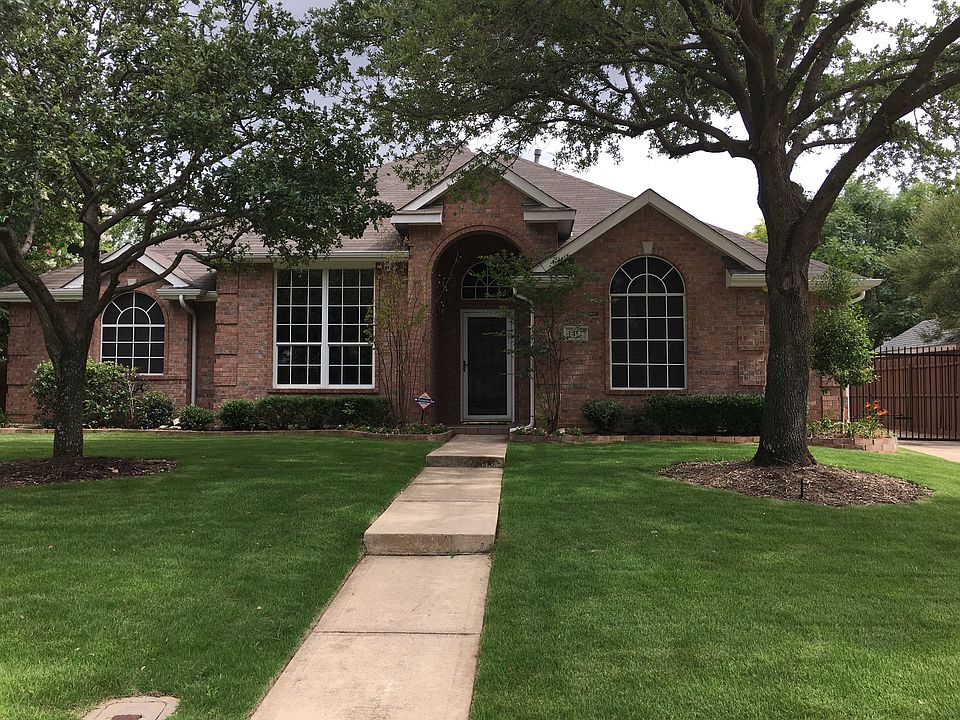 1st image of 1412 Bobing Dr