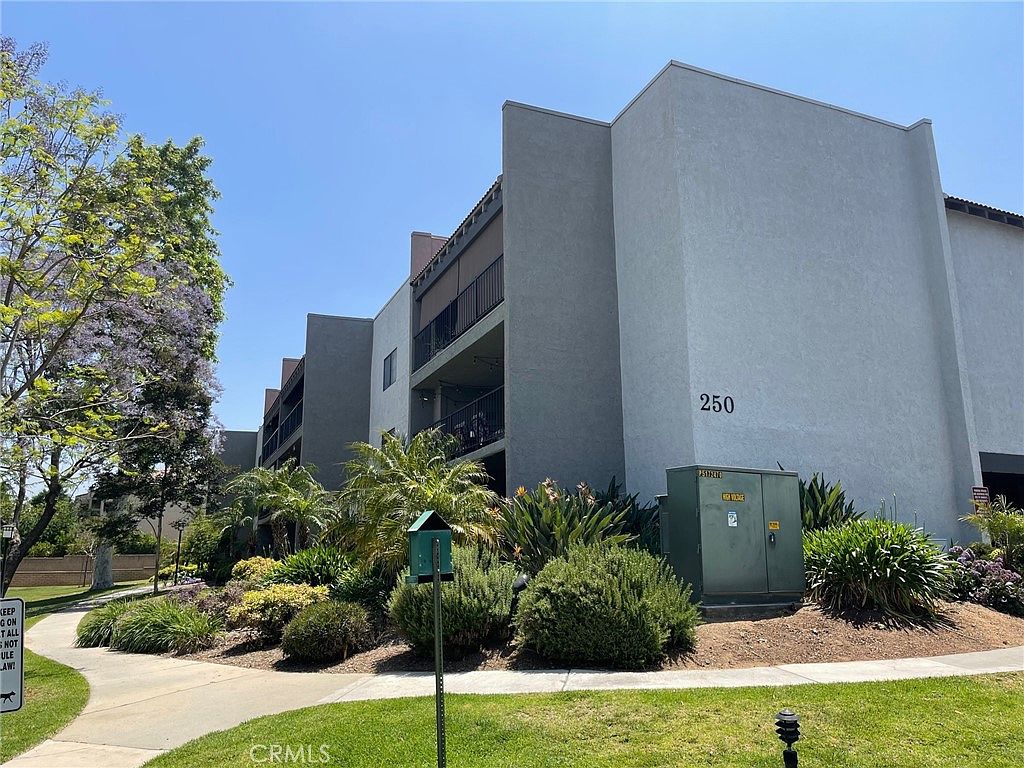 250 E Fern Ave APT 210, Redlands, CA 92373 Zillow