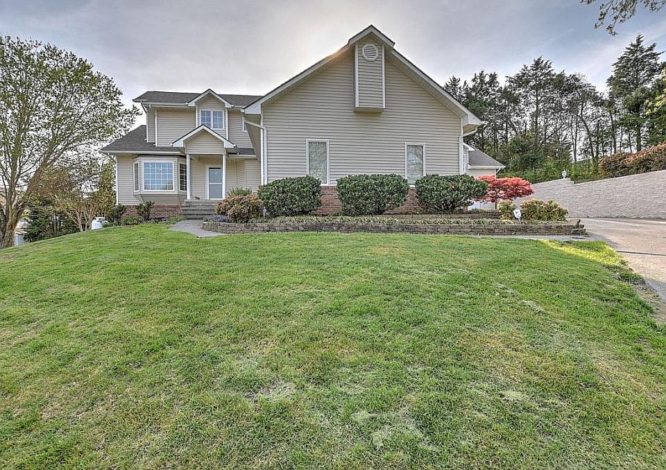 1st image of 1004 Catlin Ct