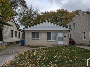 7067 Meadow Ave, Warren, MI 48091