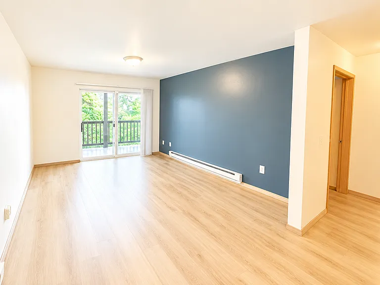 508 E Ivy St — Photo 3