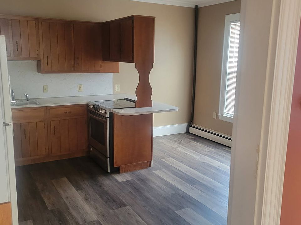 1st image of 11 Elm St #1