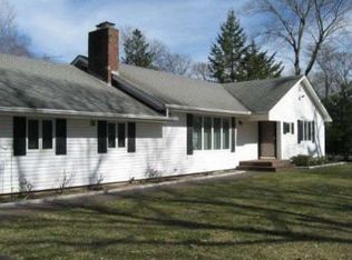375 Racoon Rd, Mattituck, NY 11952