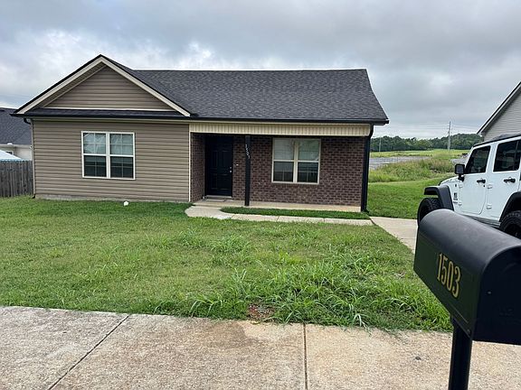 3rd image of 1503 Gambill Wood Dr