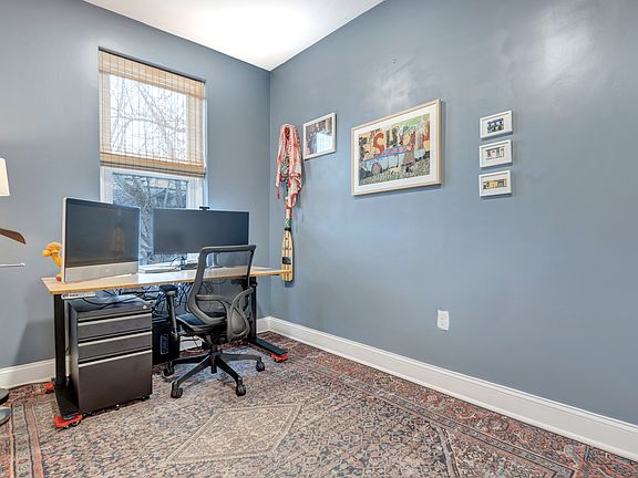 2nd image of 1347 Parkwood Pl NW