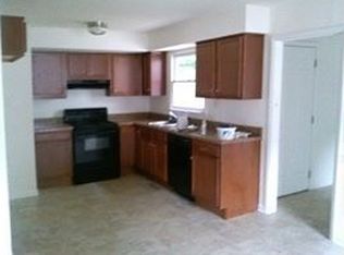 1204 Louis Ln, Hopewell, VA 23860