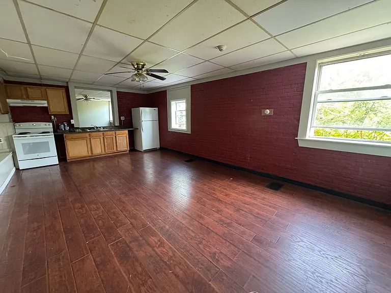 460 Broad St #2 — Photo 1