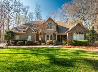 19601 Callaway Hills Ln, Davidson, NC 28036