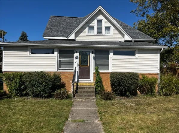 103 E North St, Catlin, IL 61817