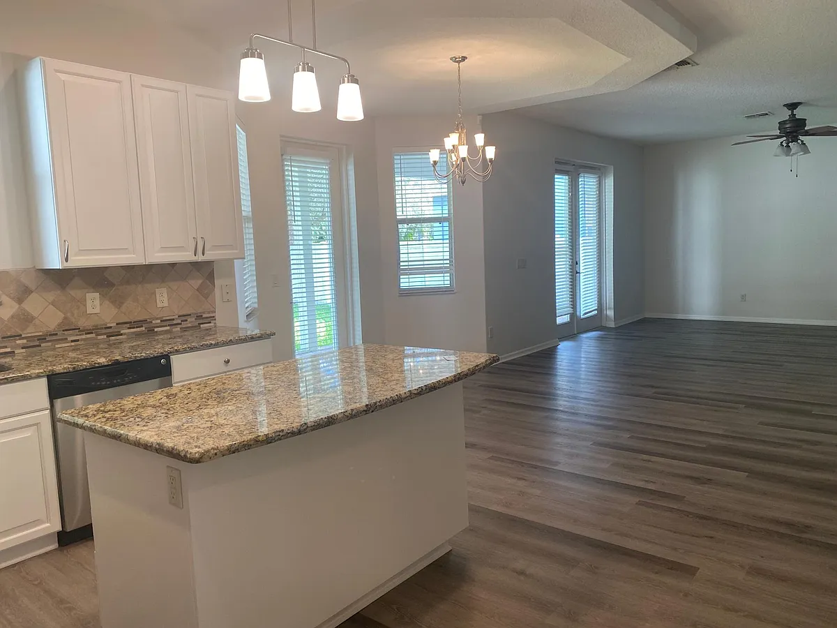 Building Photo - 5043 River Gem Ave