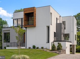 1459 Dewberry Ct, Mc Lean, VA 22101