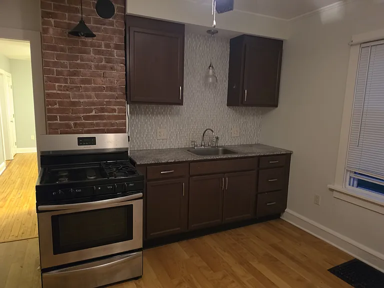 75 McLean St #1 — Photo 6