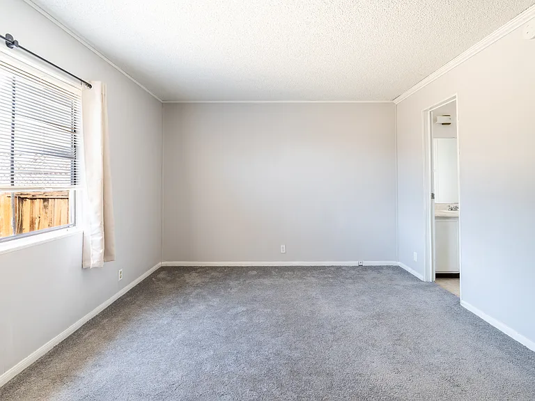 72476 Sunnyvale Dr — Photo 36