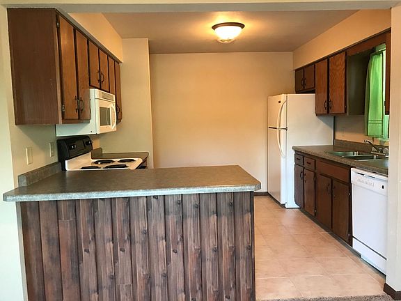 3rd image of 1314 Avenue C #1314-3