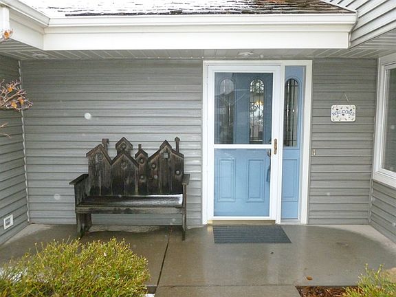 3rd image of 4417 E 51st Ln