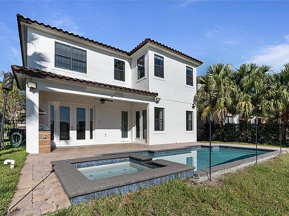 4th image of 13019 WOODFORD STREET