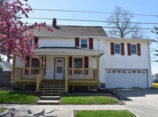 305 Rauth St, Wapakoneta, OH 45895