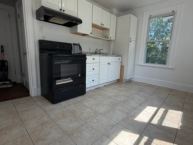 Old Knollwood Rd — Photo 15
