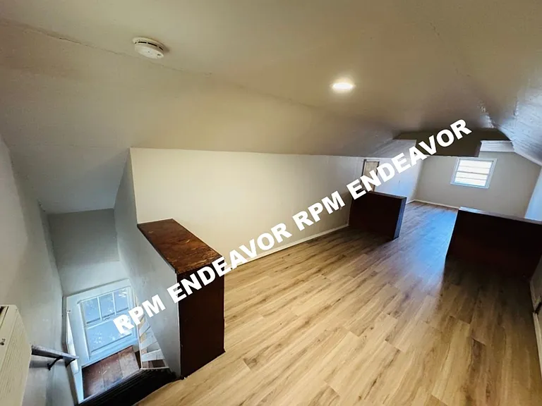 9943 Lilac Dr — Photo 12