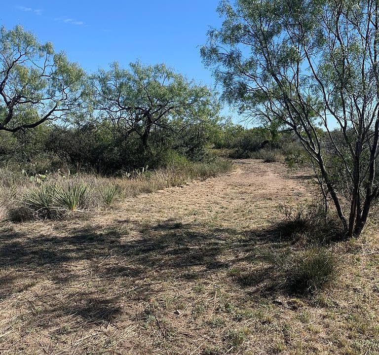 1st image of 10461 Twin Lakes Ln