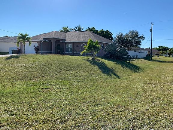 3rd image of 1910 NW 5th Ave