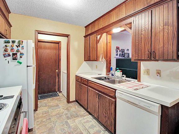 5th image of 3702 W 15th Ave