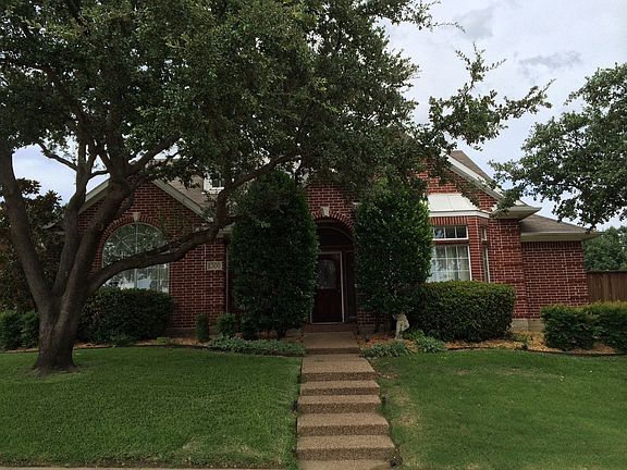 4th image of 1300 Barclay Dr