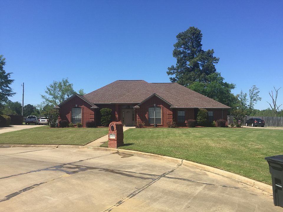 1st image of 1709 Castle Oaks