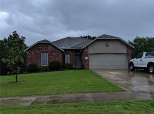 1818 Sweetwater Ranch Ave, Springdale, AR 72764