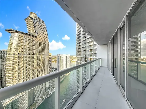 475 Brickell Ave, Miami, FL