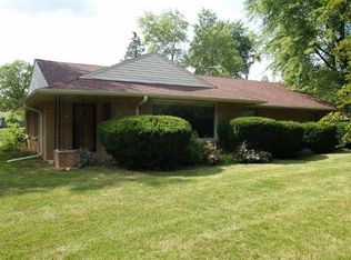 201 Madero Dr, Thiensville, WI 53092