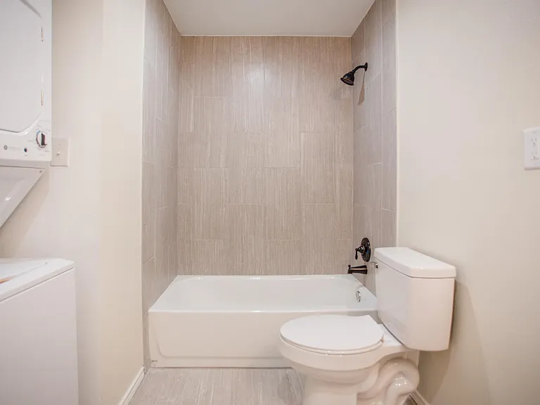 1231 N Lbj Dr #2 — Photo 8